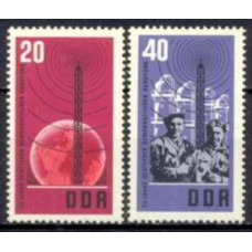 ALO0813N-SÉRIE 20º ANIVERSÁRIO DA RÁDIO DEMOCRÁTICA - ALEMANHA ORIENTAL - 1965 - N