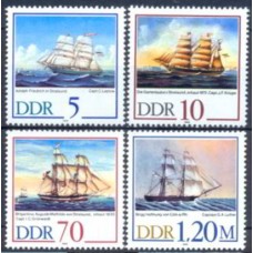 ALO2804N-SÉRIE 500º ANIVERSÁRIO DA COMPANHIA DAS CAPITANIAS DE STRALSUND - ALEMANHA ORIENTAL - 1988 - N
