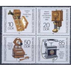 ALO2832MQ-QUADRA APARELHOS TELEFÔNICOS ANTIGOS - ALEMANHA ORIENTAL - 1989 - MINT