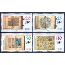 ALO2943M-SÉRIE TESOUROS DA BIBLIOTECA NACIONAL DE BERLIM - LIVROS PRECIOSOS - ALEMANHA ORIENTAL - 1990 - MINT