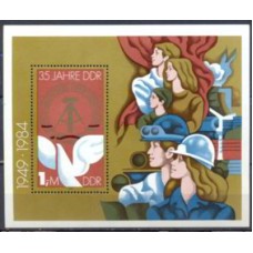 ALOB077N-BLOCO 35º ANIVERSÁRIO DA REPÚBLICA DEMOCRÁTICA ALEMÃ - ALEMANHA ORIENTAL - 1984 - N
