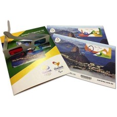 BL0197/0198M-SÉRIE 2 BLOCOS 3D ENTREGA DAS BANDEIRAS OLÍMPICA E PARALÍMPICA - 2016 - MINT - NA CARTELA COM ÓCULOS