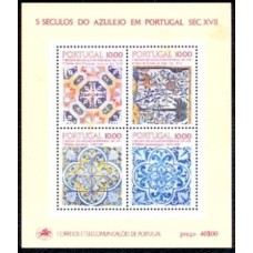 PORB039M-BLOCO 5 SÉCULOS DO AZULEJO EM PORTUGAL, SÉCULO XVII - PORTUGAL - 1982 - MINT