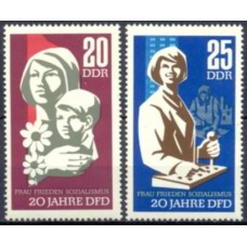 ALO0953N-SÉRIE 20º ANIVERSÁRIO DA FEDERAÇÃO DEMOCRÁTICA DAS MULHERES - ALEMANHA ORIENTAL - 1967 - N
