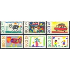 ALO0977N-SÉRIE DIA INTERNACIONAL DA CRIANÇA - ALEMANHA ORIENTAL - 1967 - N
