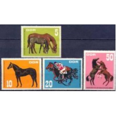 ALO0999N-SÉRIE EXPOSIÇÃO DE CAVALOS DE CORRIDA DOS PAÍSES SOCIALISTAS - ALEMANHA ORIENTAL - 1967 - N