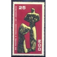 ALO1008M-SELO MONUMENTO AOS MORTOS DE KRAGUJEVAC - ALEMANHA ORIENTAL - 1967 - MINT