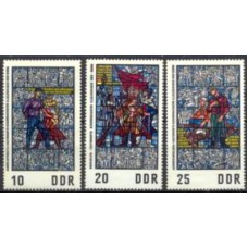 ALO1042M-SÉRIE PINTURAS SOBRE VIDRO DO MUSEU DA RESISTÊNCIA DE SACHSENHAUSEN - ALEMANHA ORIENTAL - 1968 - MINT