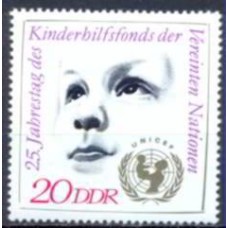 ALO1379M-SELO 25º ANIVERSÁRIO DO UNICEF - ALEMANHA ORIENTAL - 1971 - MINT