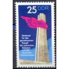 ALO1484M-SELO MONUMENTO À LUTA DOS SOLDADOS POLONESES E DOS ANTIFASCISTAS ALEMÃES - ALEMANHA ORIENTAL - 1972 - MINT