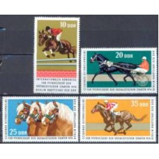 ALO1651N-SÉRIE CONGRESSO INTERNACIONAL DA CRIAÇÃO DE CAVALOS NOS PAÍSES SOCIALISTAS - ALEMANHA ORIENTAL - 1974 - N