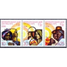 ALO1702NA-TRÍPTICO ANO INTERNACIONAL DA MULHER - ALEMANHA ORIENTAL - 1975 - N