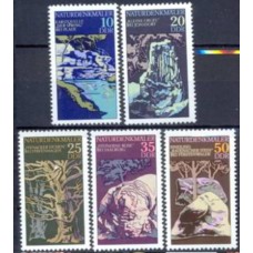 ALO1879N-SÉRIE CURIOSIDADES NATURAIS - ALEMANHA ORIENTAL - 1977 - N