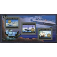 GUI6556MF-MINIFOLHA NAVIOS DO MUNDO - GUINÉ - 2012 - MINT