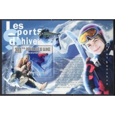 GUIB9001M-BLOCO ESPORTES DE INVERNO - GUINÉ - 2010 - MINT