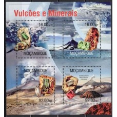MOC5549MF-MINIFOLHA VULCÕES E MINERAIS - MOÇAMBIQUE - 2013 - MINT