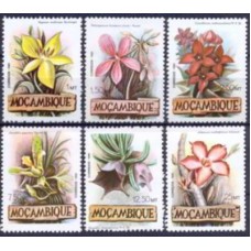 MOC0851N-SÉRIE FLORES DE MOÇAMBIQUE - MOÇAMBIQUE - 1981 - N