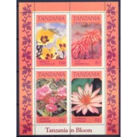 TANB0046M-BLOCO FLORES ESPECÍFICAS DA TANZÂNIA - TANZÂNIA - 1986 - MINT